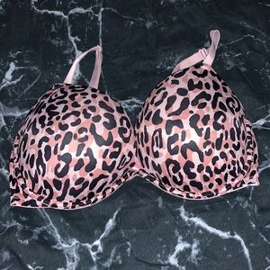 VS PINK Wear everywhere super push up cheetah bra